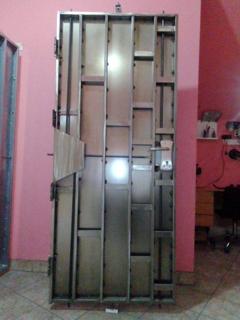 Puertas Blindadas Bunker Acorazada
Blindajes Eduardo